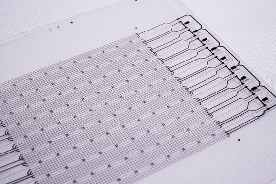 kupować Bezproblemowa produkcja LED: Niestandardowe elastyczne obwody i precyzyjny montaż SMT Przezroczysty elastyczny wyświetlacz LED (ultracienki) Ekran FPC Elektroniczna płytka drukowana FPC Przezroczysty panel OLED online manufacture