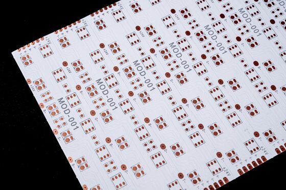 kupować Dwustronna elastyczna płytka drukowana z poziomem ochrony przeciwpożarowej V0 i grubością 0,25 mm ± 0,05 do oświetlenia LED online manufacture